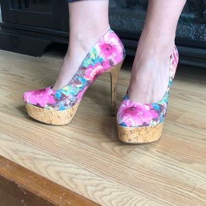 Gorgeous colorful Jessica Simpson Heels